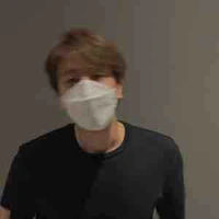 Nhỏ tác giả hay thức khuya