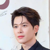 Anh tú(atus)