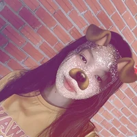 T/g - Selena