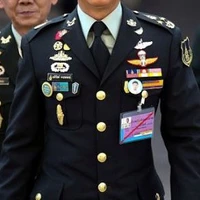 Tổng tư lệnh (Ông)