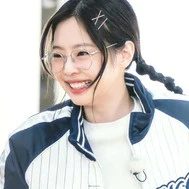 Kim Jennie ( appa nàng)