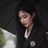 Vương Dịch [ Cô ]