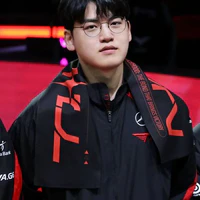 Gumayusi •Lee Min-hyeong•