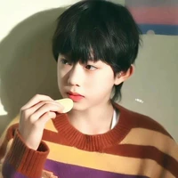 Trần Dịch Hằng_hồi nhỏ