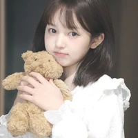 Triệu Nhã Tịnh (6 tuổi)