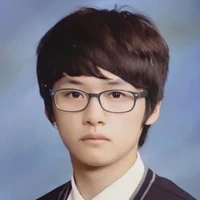 lee know (hồi 5 năm trc)