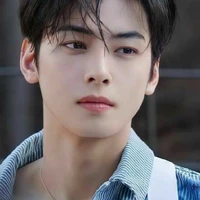 Cha Eun-woo (bạn nàng)