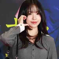 Jo yuri ( 21 tuổi)