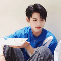 Hùng Huỳnh