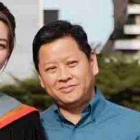 ông Kornaphat Sethratanapong 