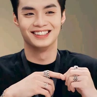 Đặng Thành An - Thập
Hoàng Tử