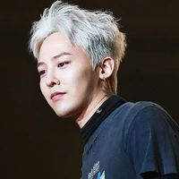 Kwon ji yong ( G-Dragon)