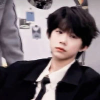 Trầm Dịch Hằng- anh³