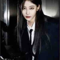 Viên Nhất Kỳ(cô)