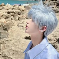 Văn Hoàng Nhất Trung 