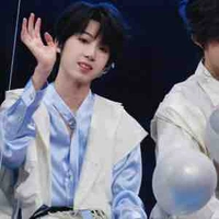 Dương Bác Văn_Cậu