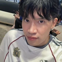 Nguyễn Công Vinh//Lạc Lạc