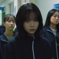 Jun-hee (222) (nàng)