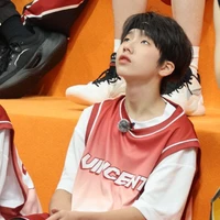 Nhiếp Vĩ Thần_T