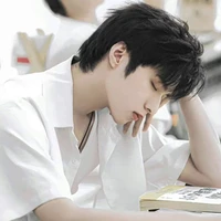 Lưu Diệu Văn- anh