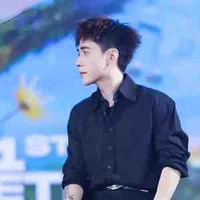 Lê quang hùng(quang hồng)