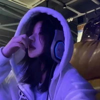 Quỳnh Nga (là sốp á)egai Captain