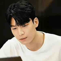 Hwang Jun Ho (police man)