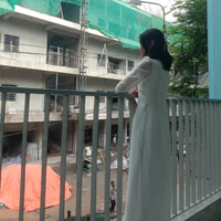 tác giả hướng nội