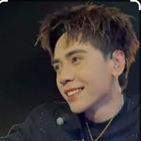 quang hùng (phone)
