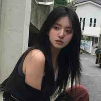 Hà Linh Ngọc(còn trẻ)