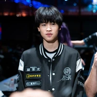 Ngô Thừa Yến(YanYan)