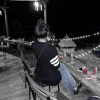 bn nu9:PT Tuyết Hồng