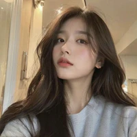 Park Jiyoung ( thư kí của nàng )