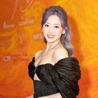 HARI WON ( mẹ các top)