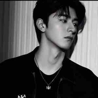 Nhất Trung_Rufe_Tác Giả