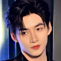 Hùng Huỳnh