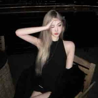 Đường Lam Nhã Hân  