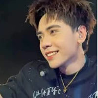 Hùng