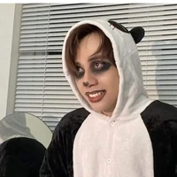 Tgia thích leo cây