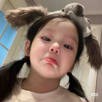 Mewnich lúc nhỏ