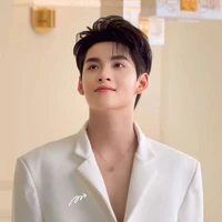 Hùng Huỳnh