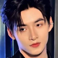Huỳnh Hoàng Hùng/Hùng Huỳnh