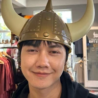 con ghệ cụa trí son