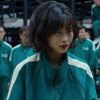 Hoyeon Jung[chị]
