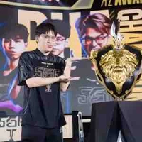 SGP LacLac/công chúa của team..