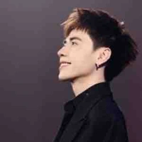 Quang Hùng