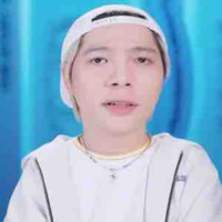 All (nhóm bạn của anh)