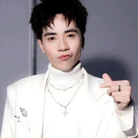 Quang Hùng