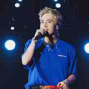 Quang Hùng 