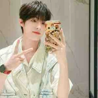 Trương Trạch Vũ "nhỏ Bảo"